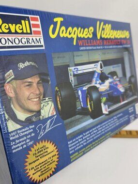 SEALED Revell Monogram Jacques Villeneuve Williams Renault FW19 1/24 Model Kit
